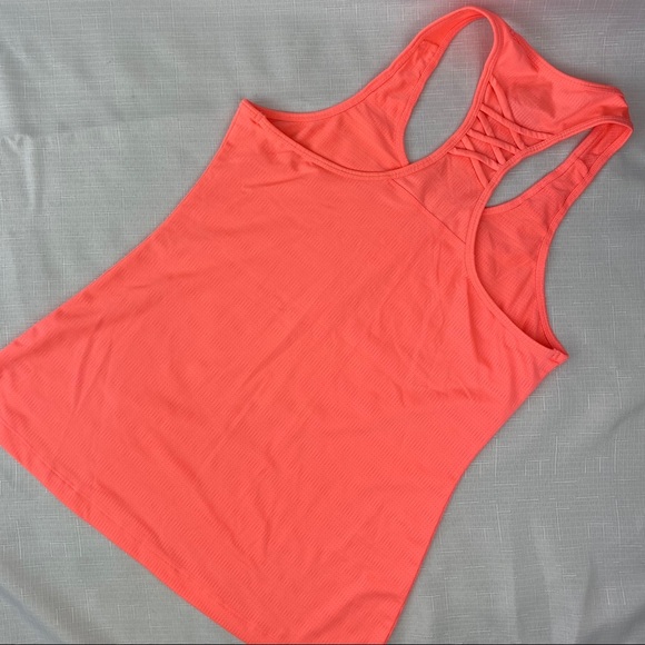 Marika Performance Wear Tank - Picture 3 of 3